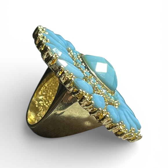 Vintage Blue Flower Statement Ring - Picture 2 of 3